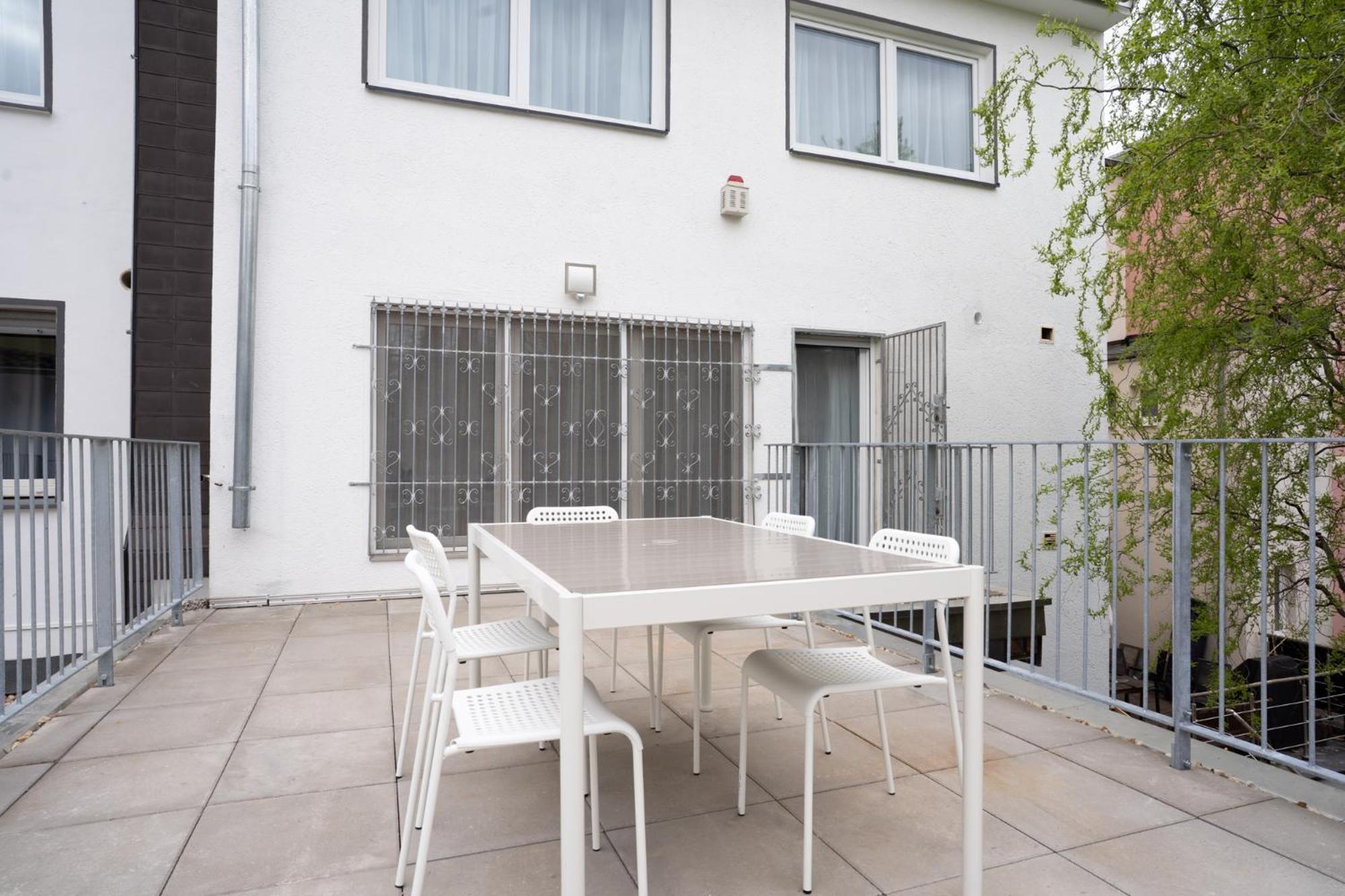 Central Bonn Apartments I Private Parking I Home2Share Bona Exterior foto